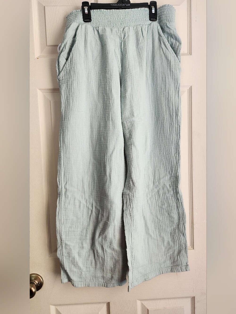 Light Green Gauze Wide-Leg Capris